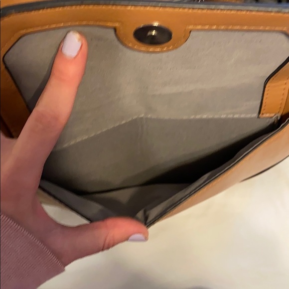 Light brown backpack - Picture 3 of 3